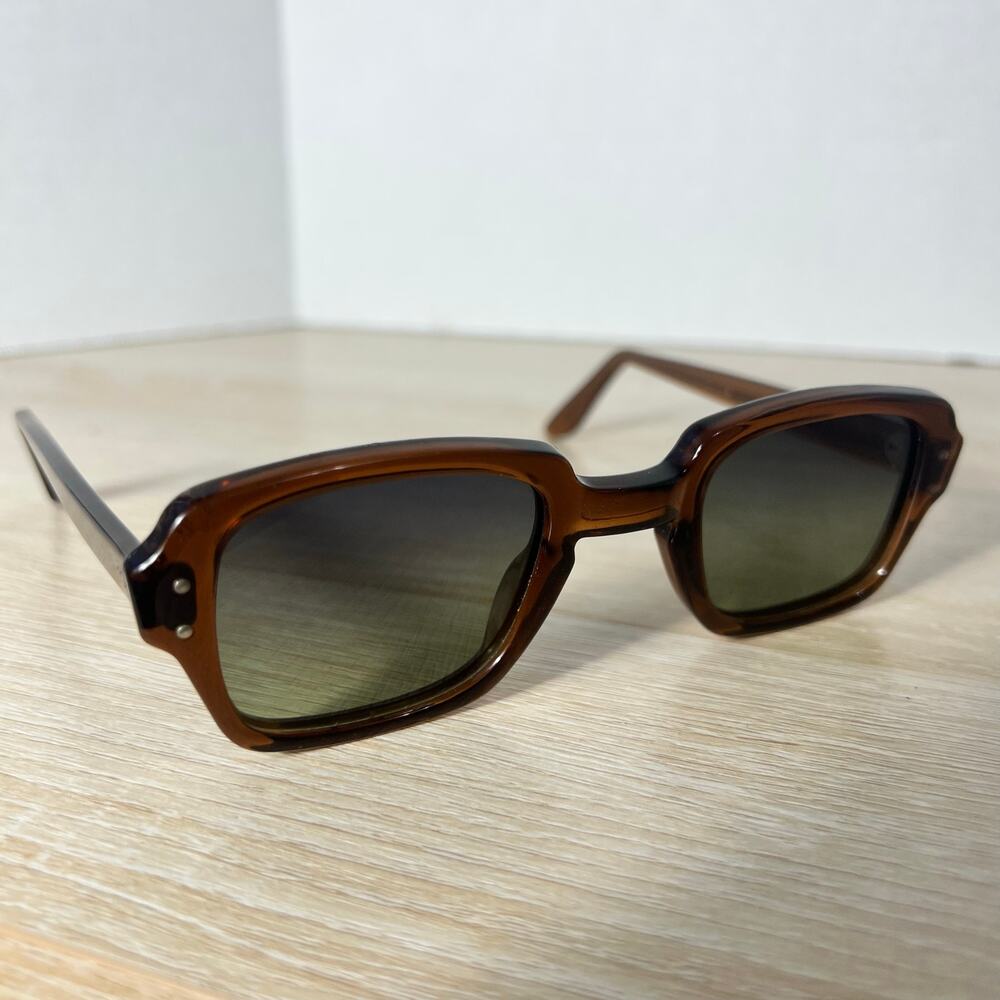 Vintage USS 4 1/2-5 3/4 Sunglasses Brown Gradient Lenses Unisex Military 48-26